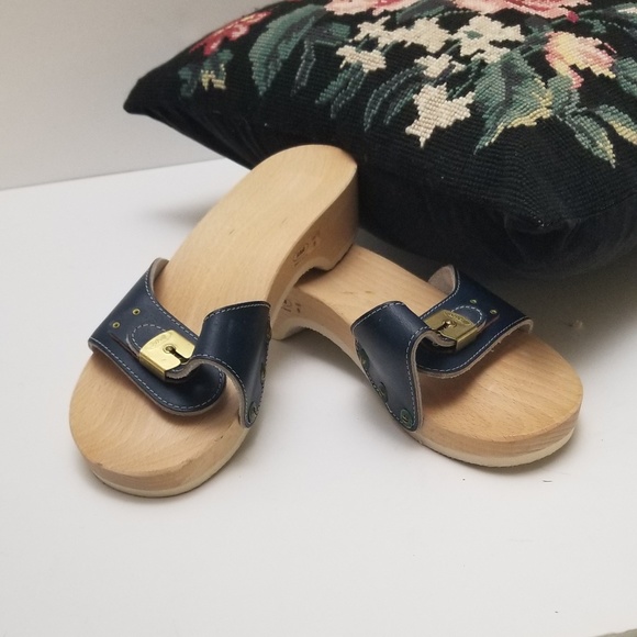 dr scholl's navy blue sandals